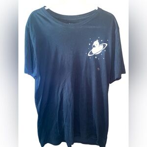 QUAKITY’S Limited Edition Black Graphic T-Shirt with Design Sz L